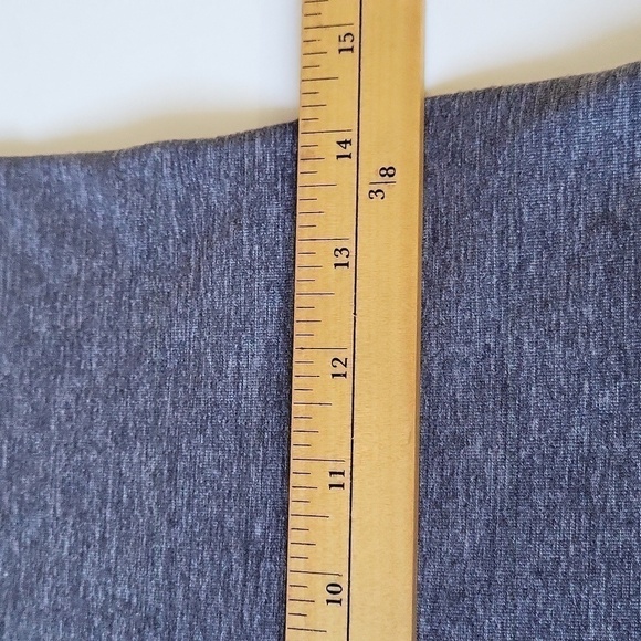 Lululemon Athletica grey racer back athletic top in size 6 - Picture 10 of 11